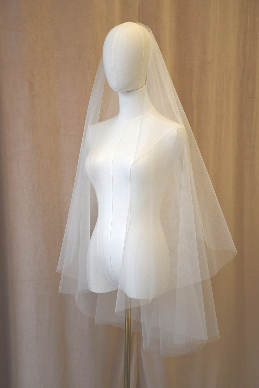 Modern Drop Single Tier Bridal Veil Made Out of Italian Tulle